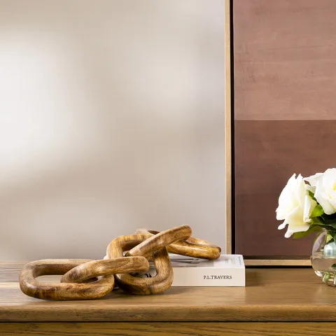 تحفة فنية على شكل سلسلة